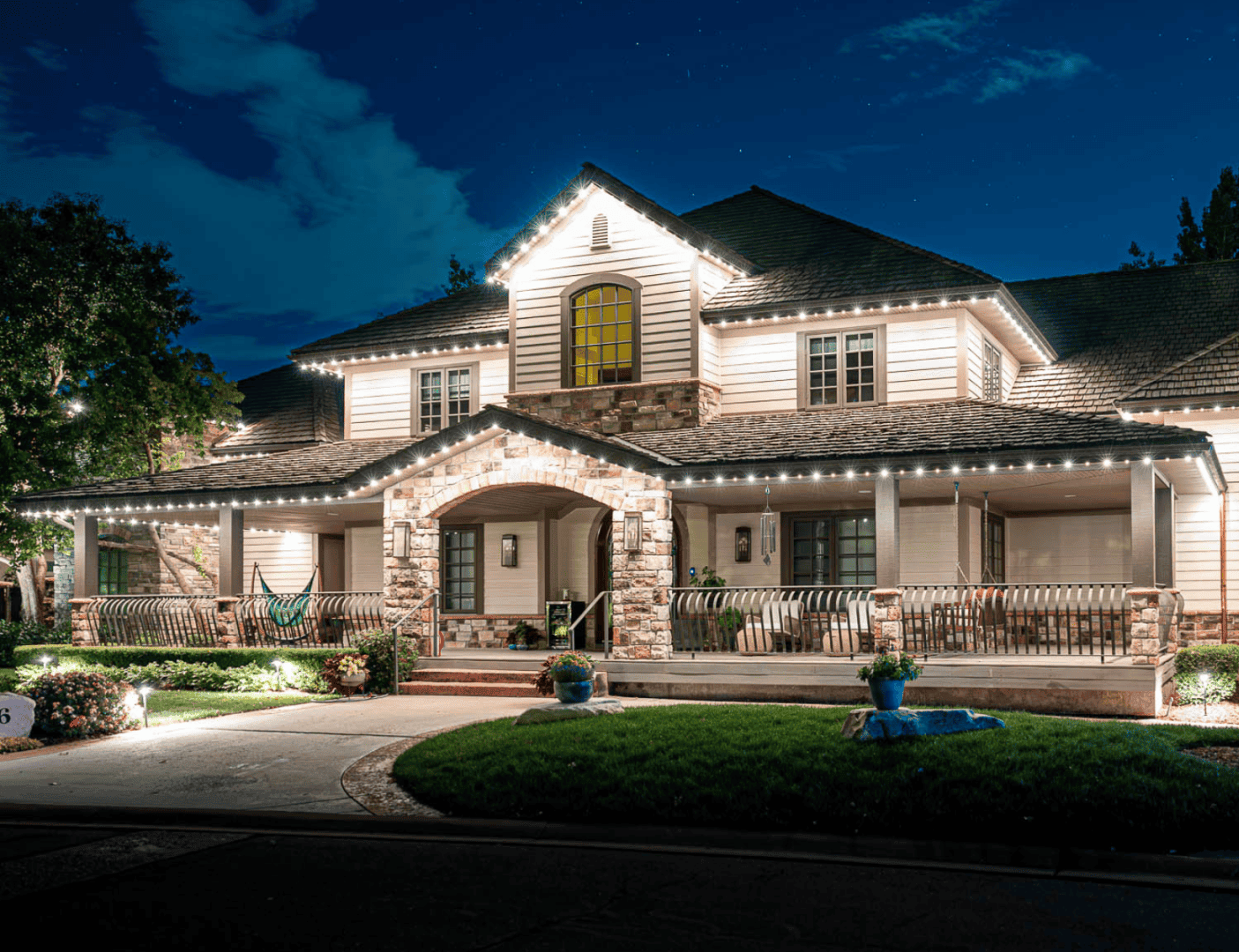 Why September Is the Best Time to Install Permanent Holiday Lights in East Tennessee